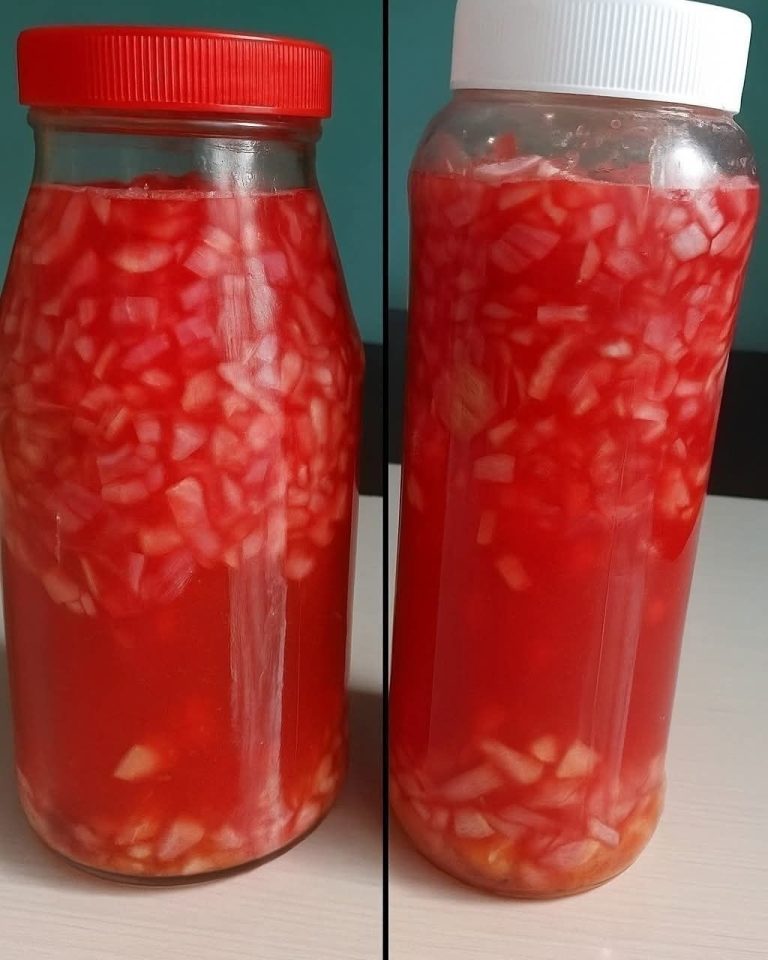 NIEZRÓWNANY PRZEPIS: Starty imbir, buraki, kapusta, mięta, ogórek, jabłko i marchewka.